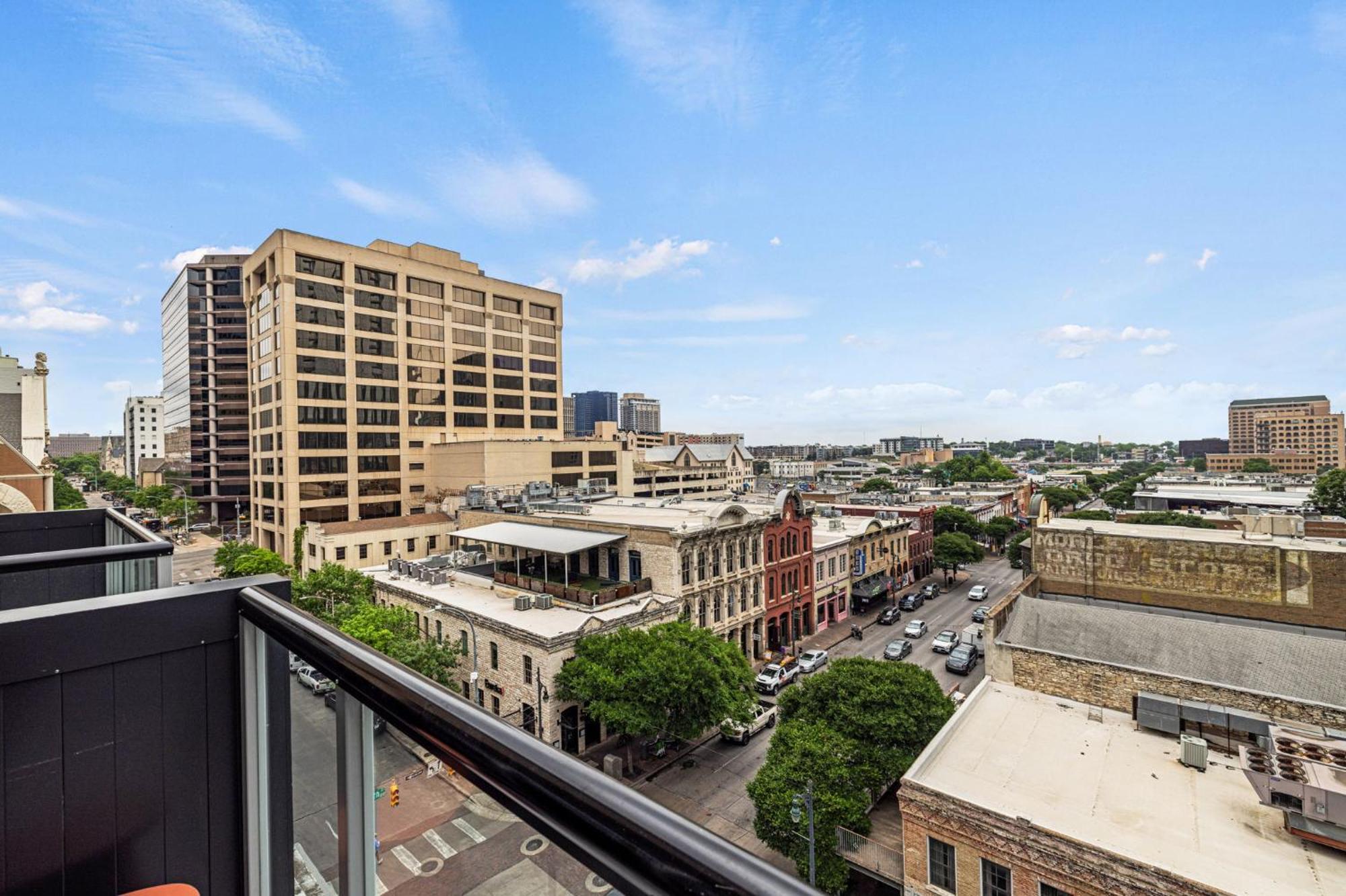 Littlefield Lofts, Hosted By Placemakr - 6Th St Austin Buitenkant foto