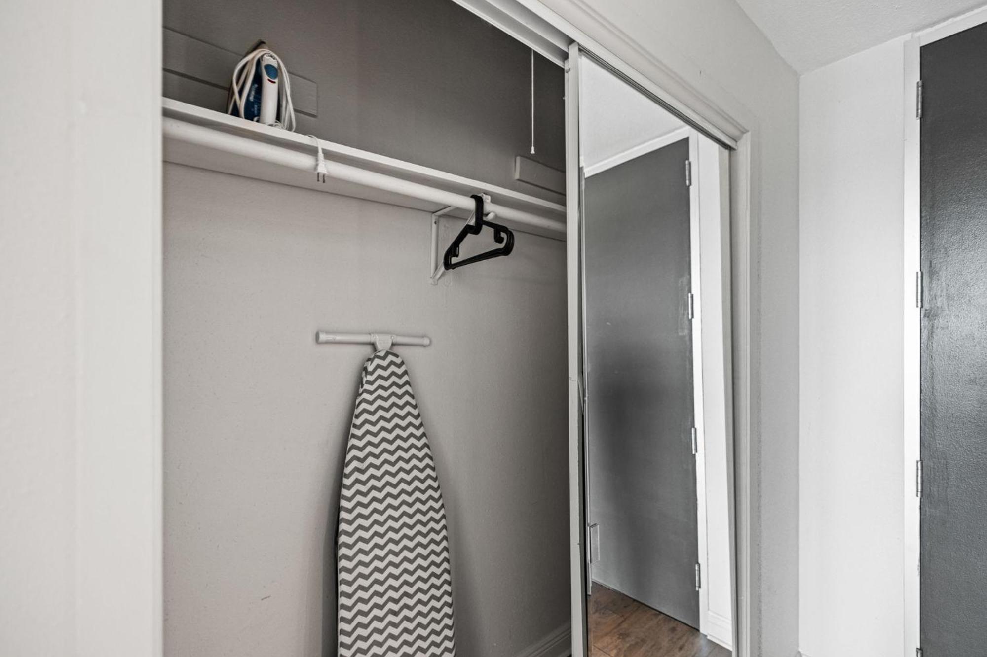 Littlefield Lofts, Hosted By Placemakr - 6Th St Austin Buitenkant foto