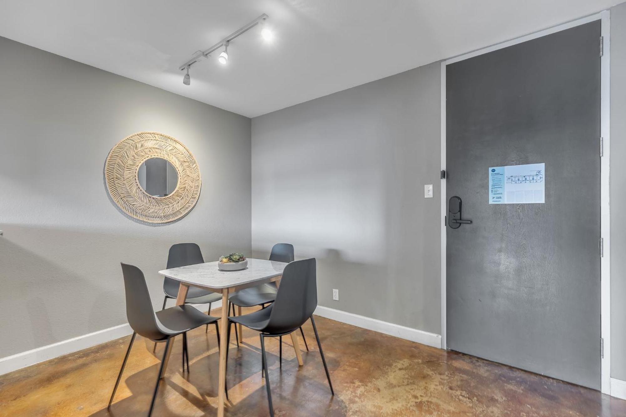 Littlefield Lofts, Hosted By Placemakr - 6Th St Austin Buitenkant foto