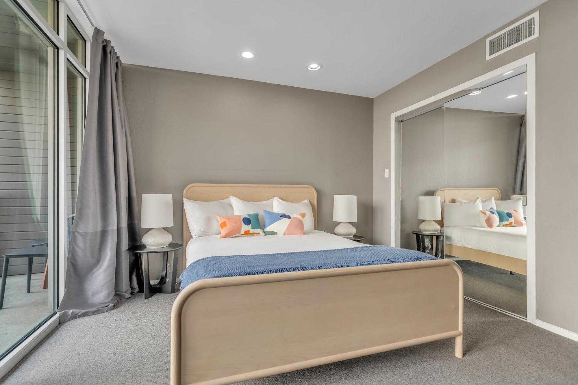 Littlefield Lofts, Hosted By Placemakr - 6Th St Austin Buitenkant foto